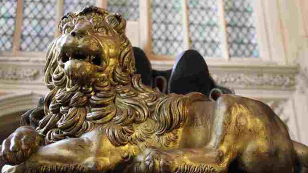 Free events in April Aslan and the Abbey